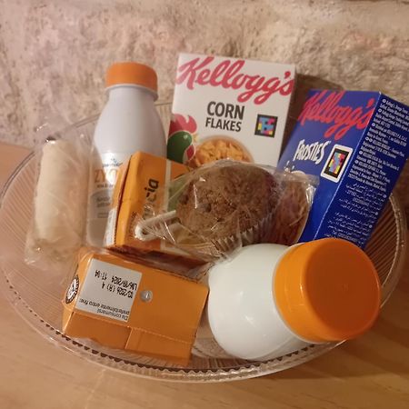 B & B La Grotta Бишелье Экстерьер фото