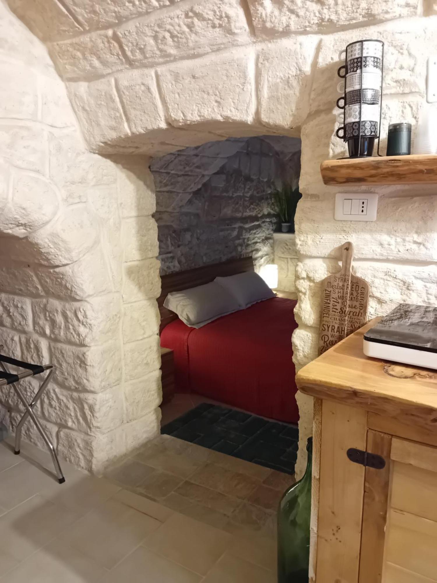 B & B La Grotta Бишелье Экстерьер фото