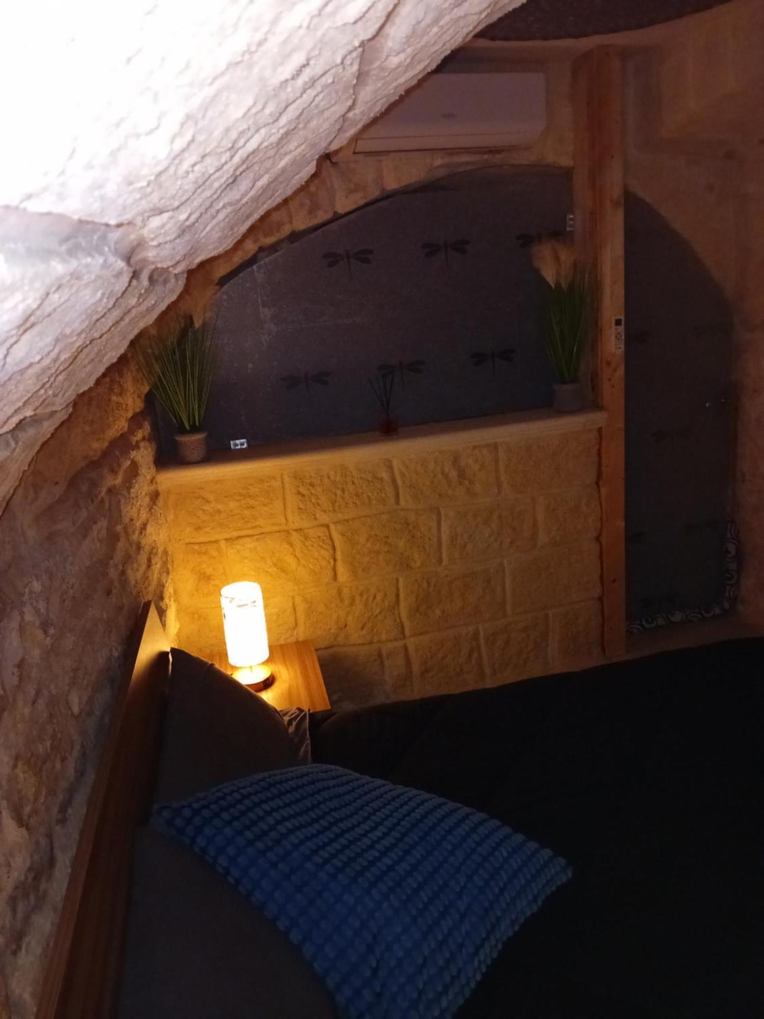B & B La Grotta Бишелье Экстерьер фото